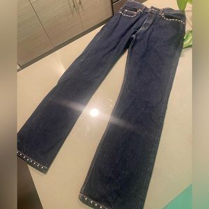 Trendy jeans